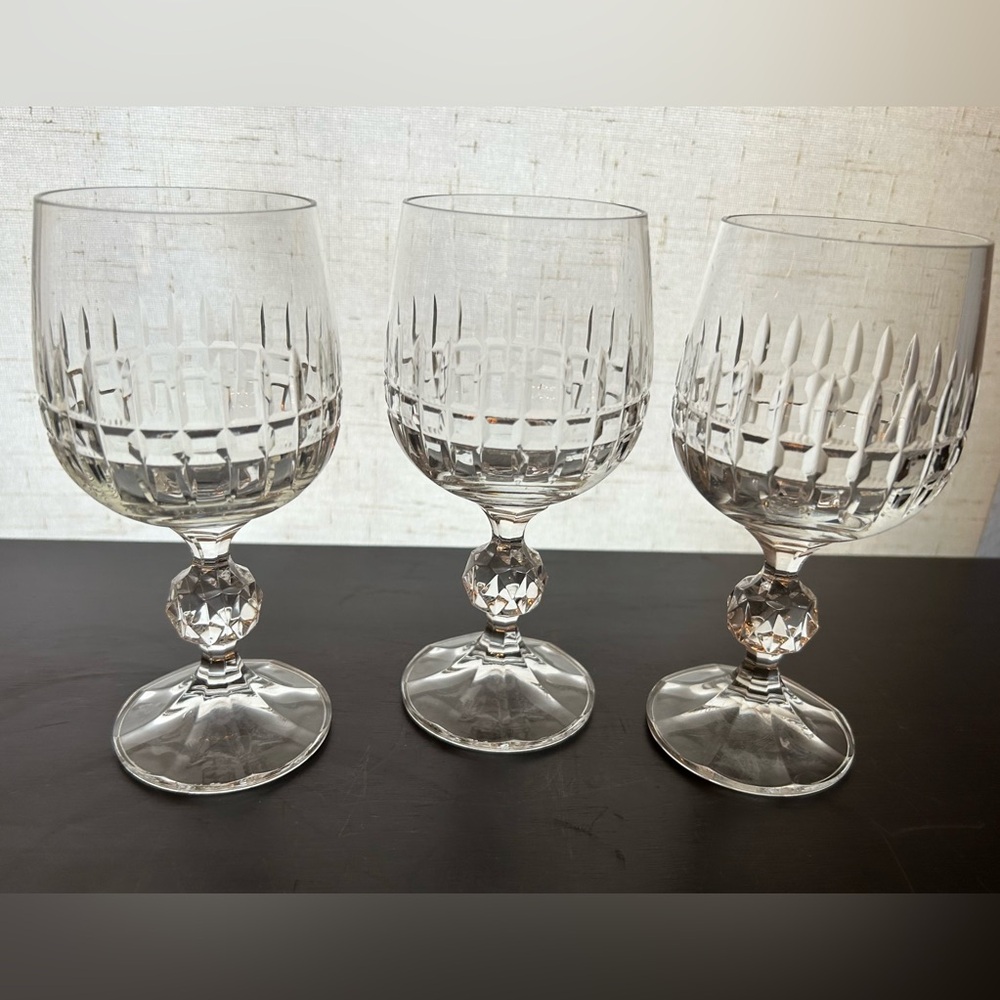 3 Belfast Pattern wine glasses by Bohemian Crystal. 7oz 5.75”
